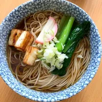 自作の本かえしと鰹出汁でランチ蕎麦。|makotox58さん