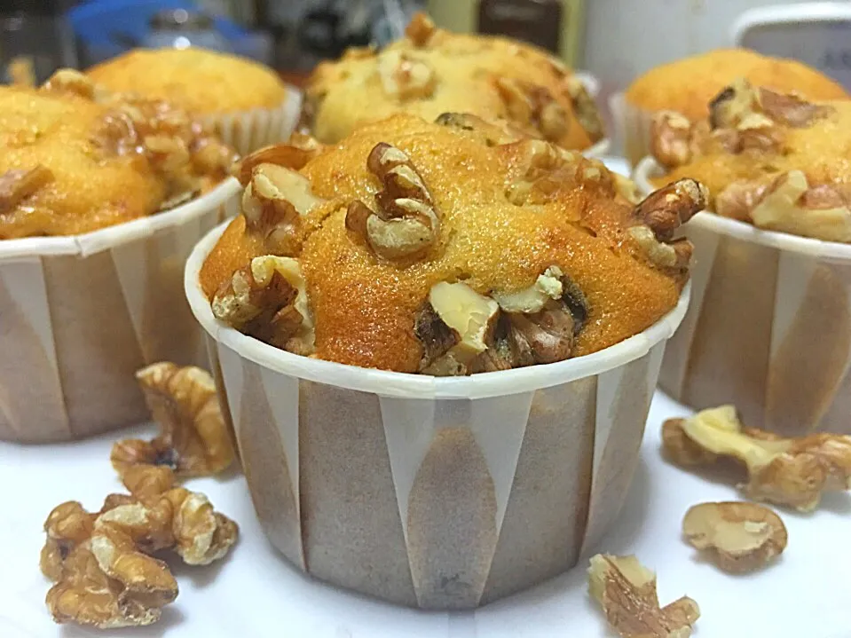 Banana walnut & raisin cupcakes|Trish Wongさん