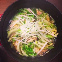 Snapdishの料理写真:今夜のゆる低糖ごはん。
白菜と豚バラのミルフィーユ鍋。
かんたんで美味しい❤︎|Junさん