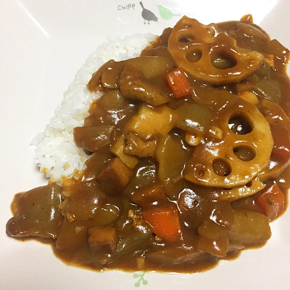 Snapdishの料理写真:おでんツユでおでんと根菜の和風カレー|カウンター嬢さん