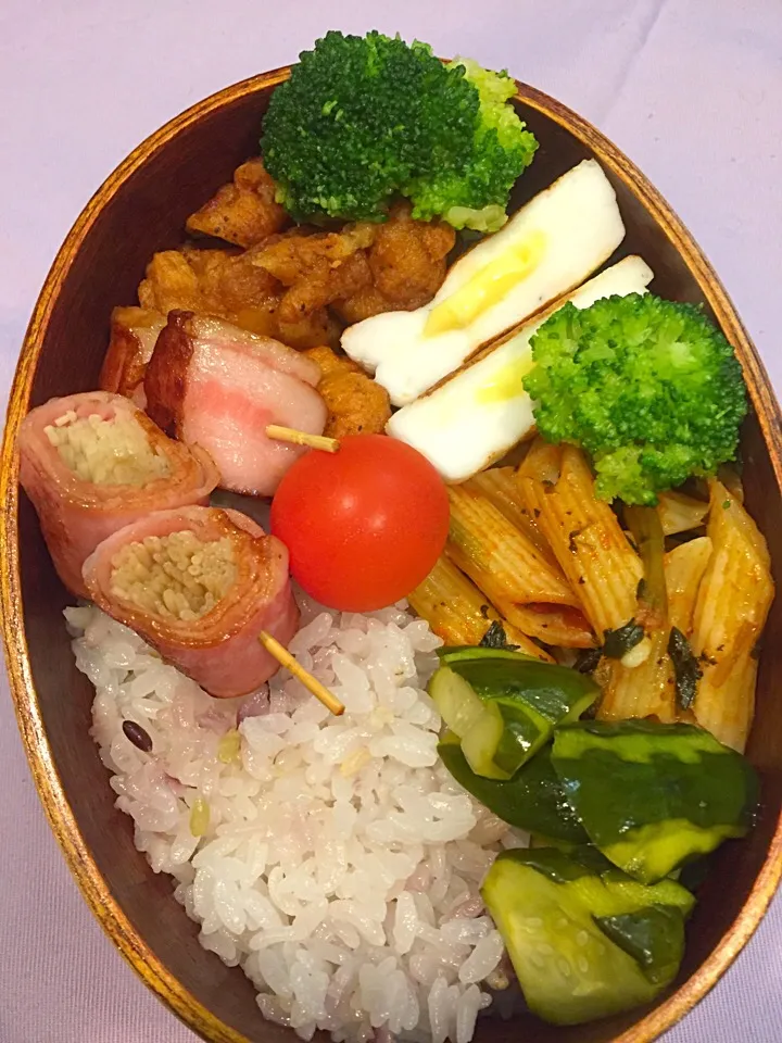 パパたろ弁当

雑穀ごはん
鳥の唐揚げ
えのきベーコン
チーズはんぺん
ペンネとほうれん草のアラビアータ
きゅうりの甘酢漬け
ミニトマト
ブロッコリー|ひななぎさん