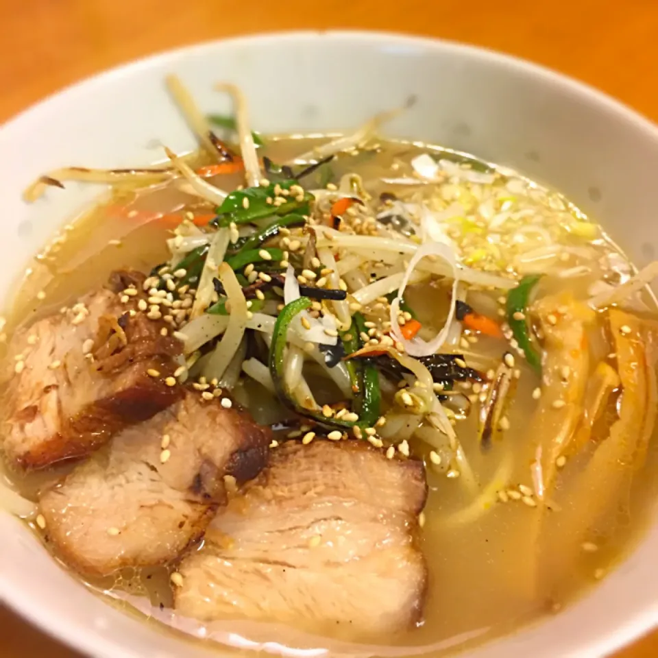 豚骨鶏がらスープ塩ラーメン|みつなち☆さん