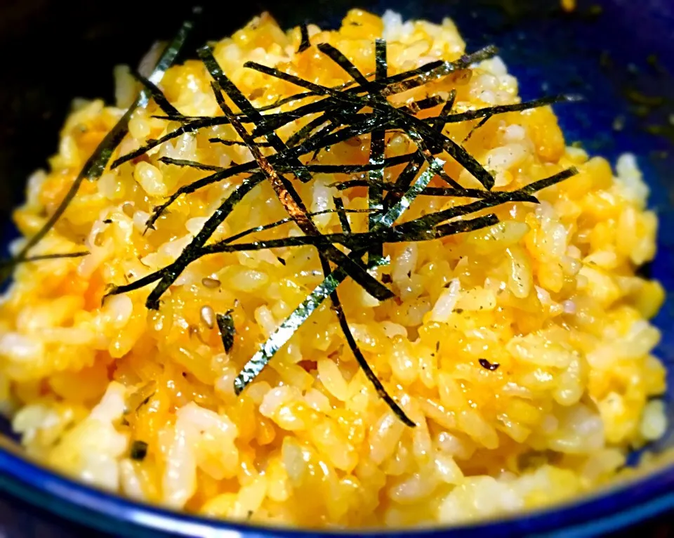 今宵の〆は
「粒雲丹まぜ寿司丼」|muutさん