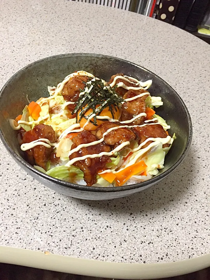 Snapdishの料理写真:鳥の照り焼き丼(赤ワイン煮込み)|しょーまさん