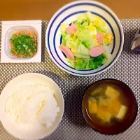 キャベツと魚肉ソーセージと卵の炒め物|ぱぴこさん