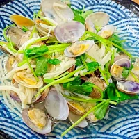 Snapdishの料理写真:大吟醸宗玄で作った贅沢な酒蒸し(*｀艸´)ｳｼｼｼ|にゃろめさん