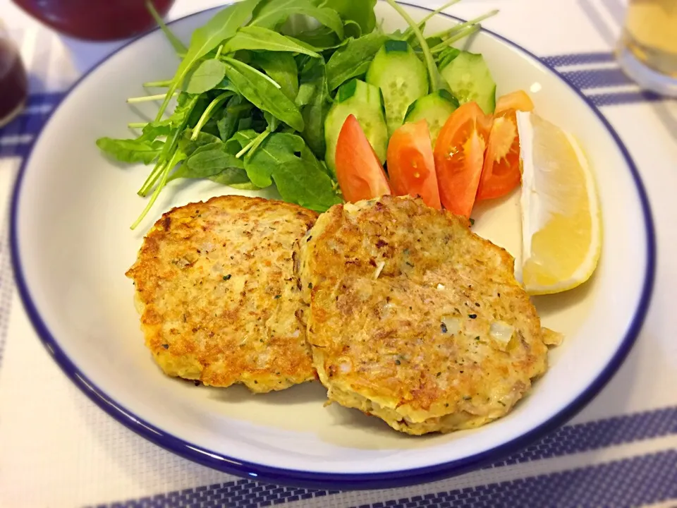 鮭の水煮缶でハンバーグ👍🏻❤️|🍅Mom.さん