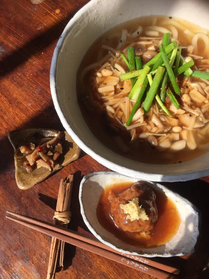 Snapdishの料理写真:生姜キノコ🍄うどん|麦チョコさん