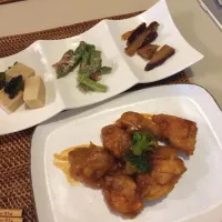 11/13  晩御飯 ☆赤い鶏さん ☆高野豆腐☆インゲン 簡単10分【赤い鶏さん】ランチにも♪ by pegupepepe|denko🐣さん