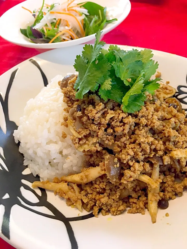 りまこちゃんの中華風ひき肉カレー💕🎶リピです😉|まるまさん