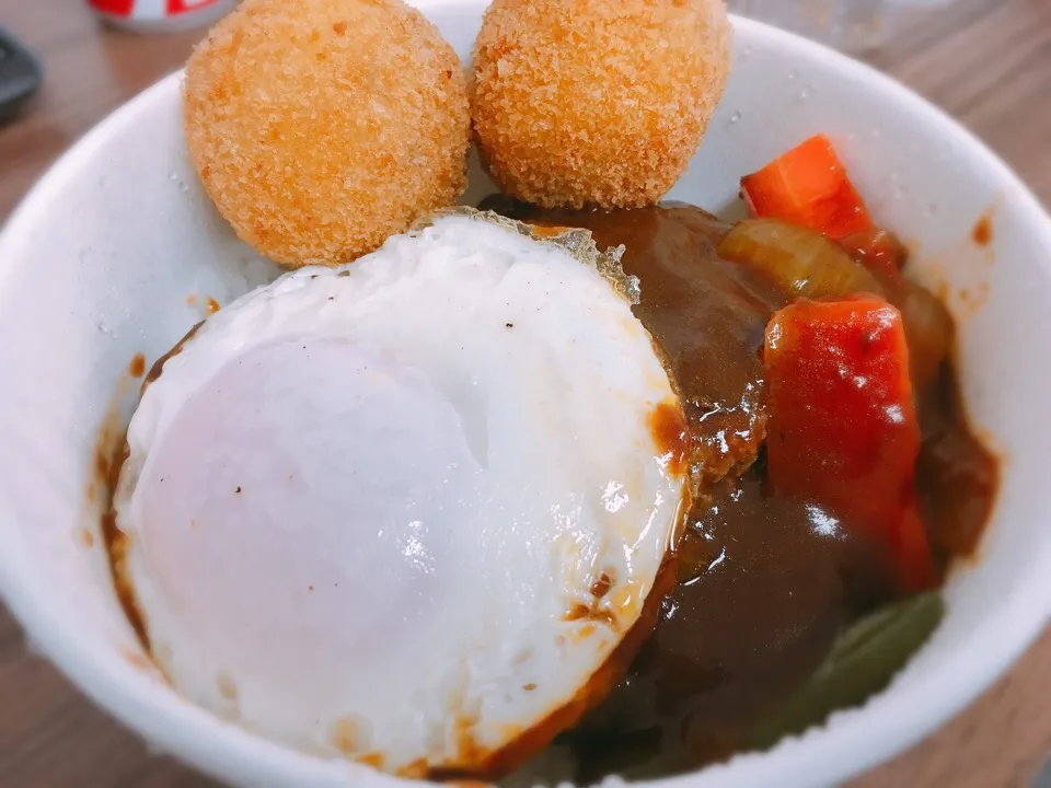 Snapdishの料理写真:ハンブルグステーキ丼＆コロッケ|chan mitsuさん