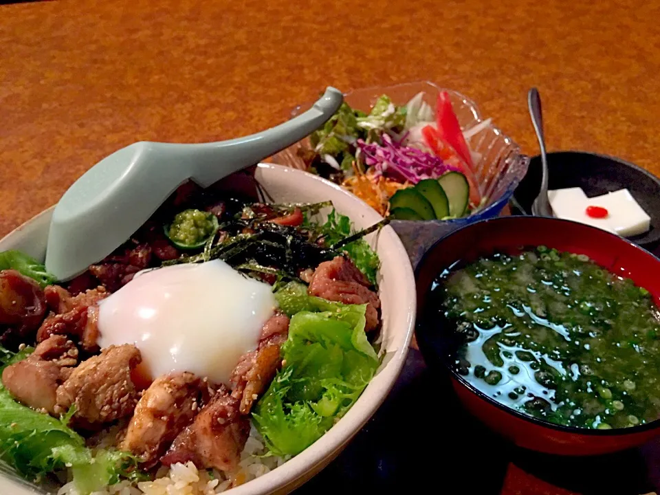 2016あまくさ丼丼フェア#16
天草大王炭火焼丼@鳥料理 鳥蔵|神力屋 火酒さん