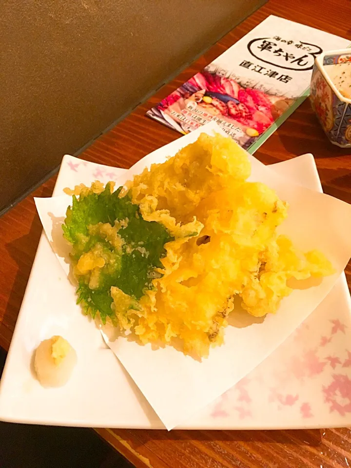 Snapdishの料理写真:白げんげの唐揚げ@軍ちゃん直江津店in新潟県直江津市|hoppylove25さん