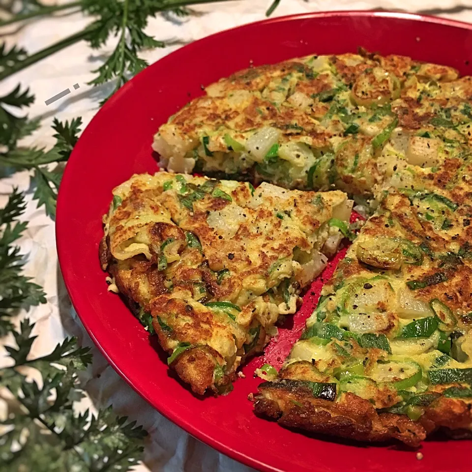 Snapdishの料理写真:Tomokoちゃんの料理 長芋のチーズ入り和風オムレツ 【Chinese yam cheese omelette】|izoomさん