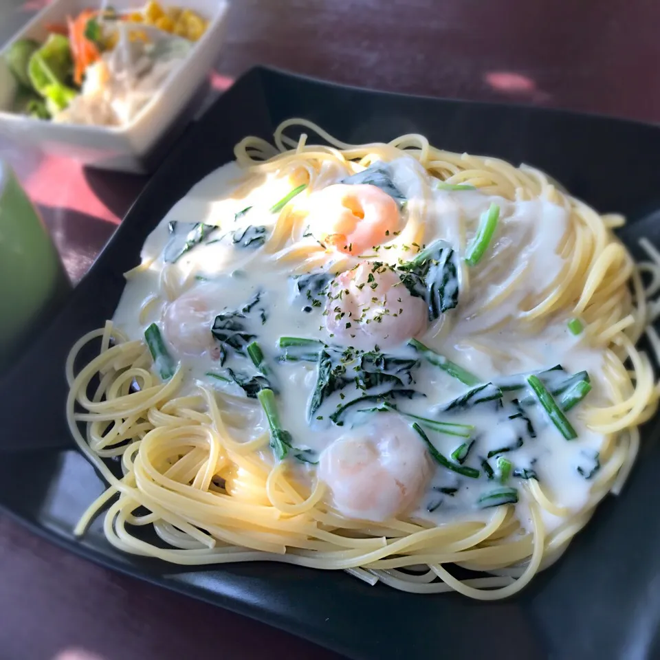 エビとほうれん草のクリームパスタ|uchikawa hiroshiさん