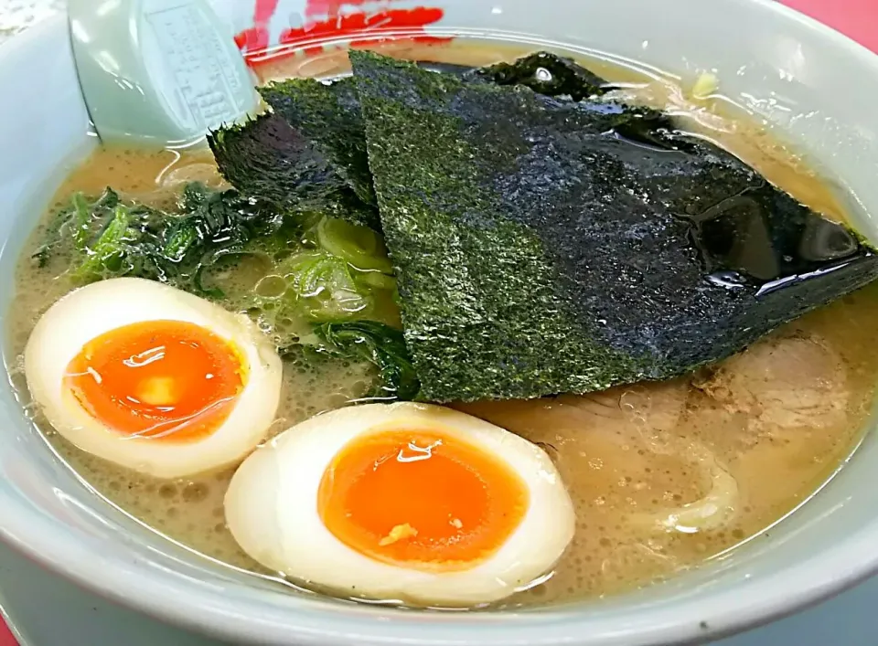 醤油ラーメン味玉トッピング脂まし|哲さん