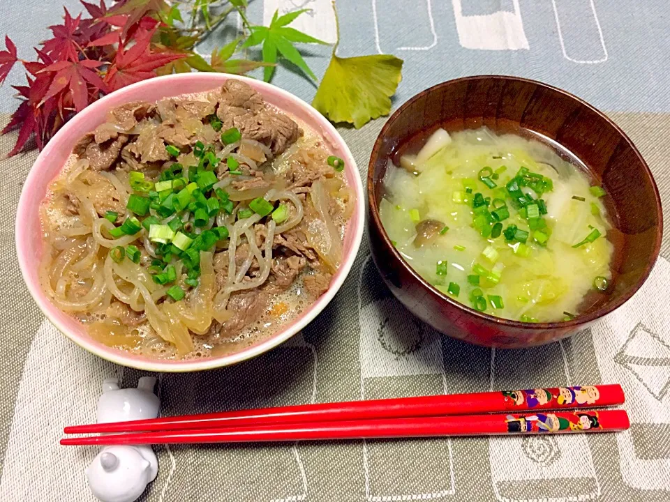 牛丼とお味噌汁|Orie Uekiさん