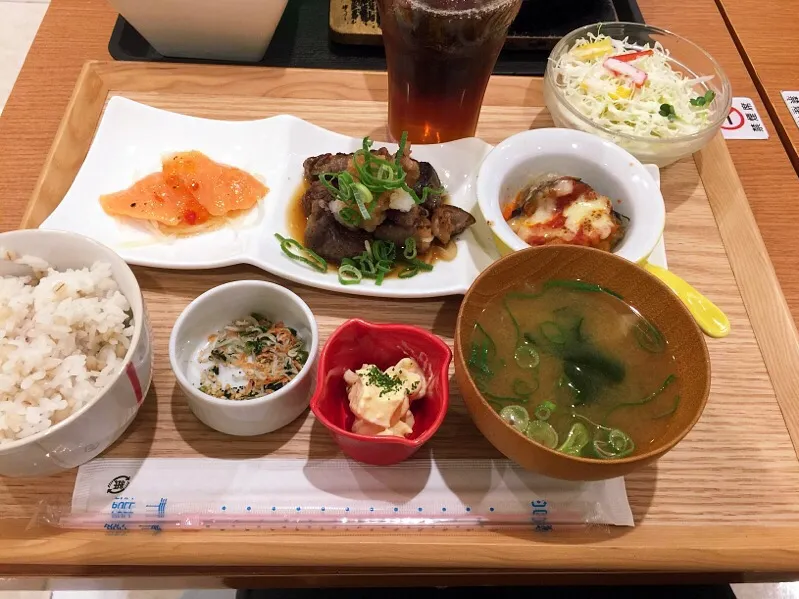 おひつダイニングのサイコロビーフあっさりおろし（イオン伊都、花ぐるま）|かすみさん