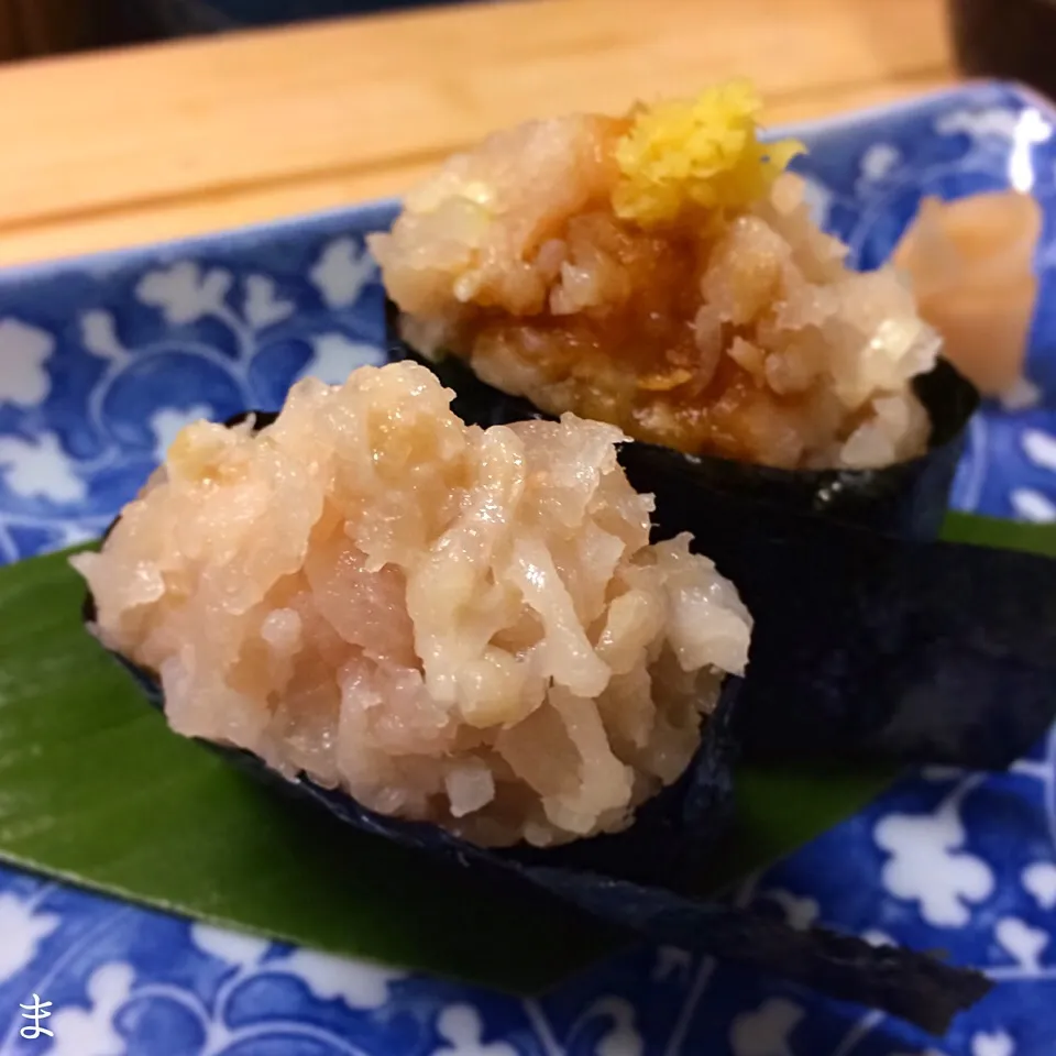 相模湾釣 スミヤキ(クロシビカマス)軍艦巻き|まる(丸大豆)さん