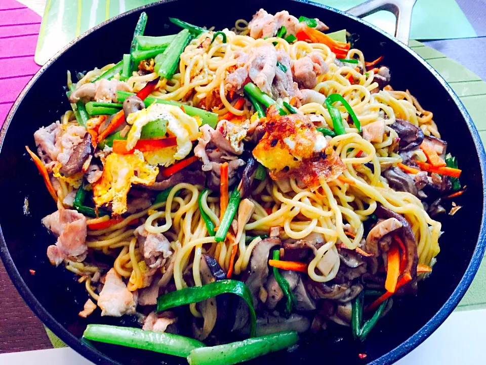 Fried Noodle in Asian Style|Nicoleさん