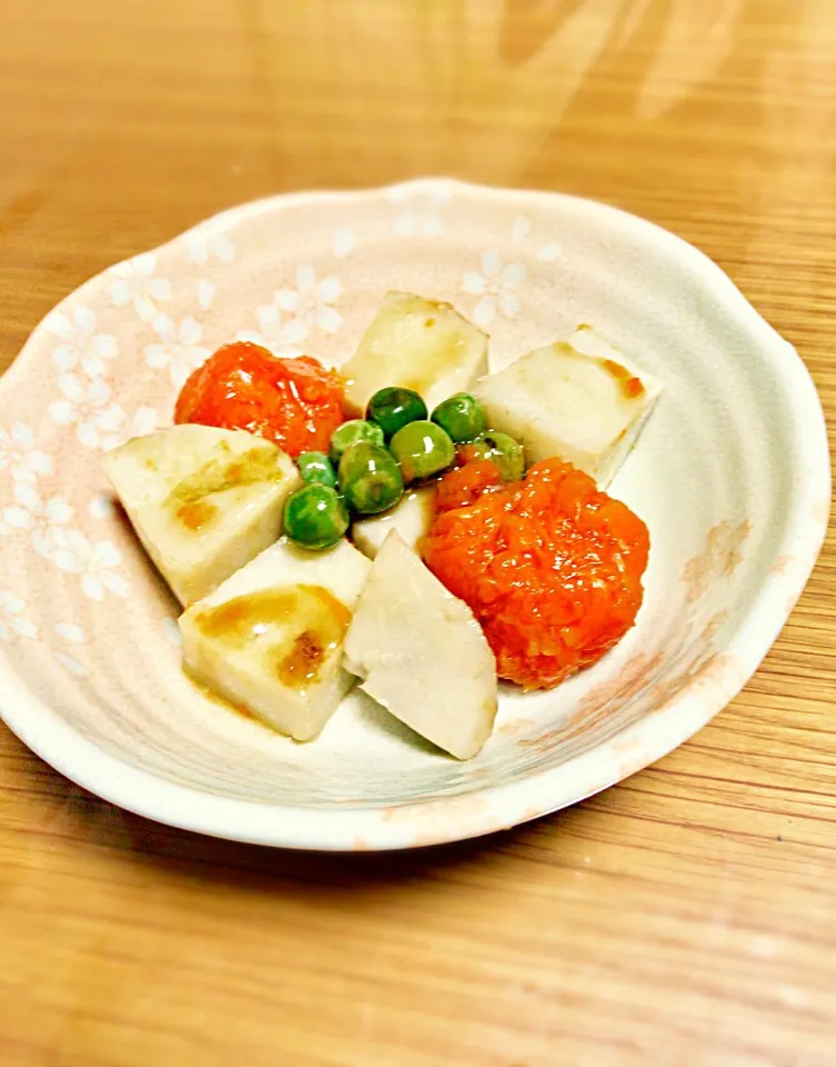 にんじんもちと里芋のお醤油煮|くまぽてとさん