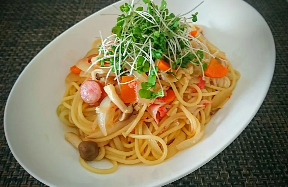 カニかまシメジのバター醤油パスタ
 #和風パスタ #バター醤油|kossyossさん