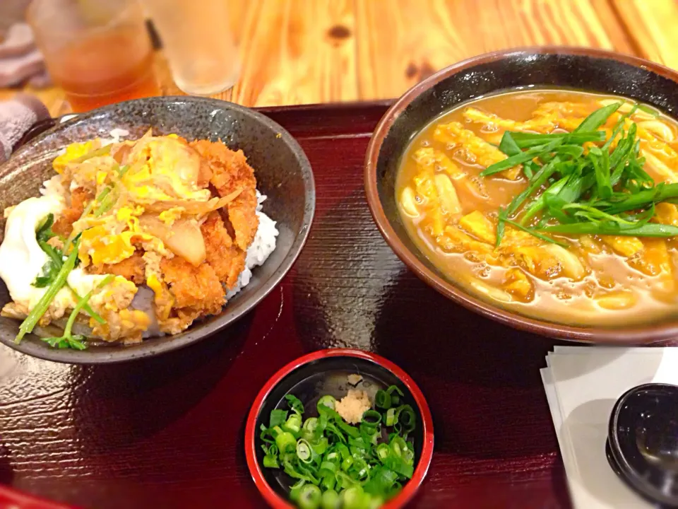 ミニカツ丼とあげカレーうどん|Sachiko Fujimotoさん