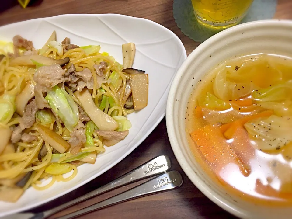 エリンギと豚肉の和風パスタ&コンソメスープ|♡あき♡さん