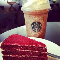 Scarlet Velvet Cake and Signature Ice Chocolate Hazelnut|retty pbさん