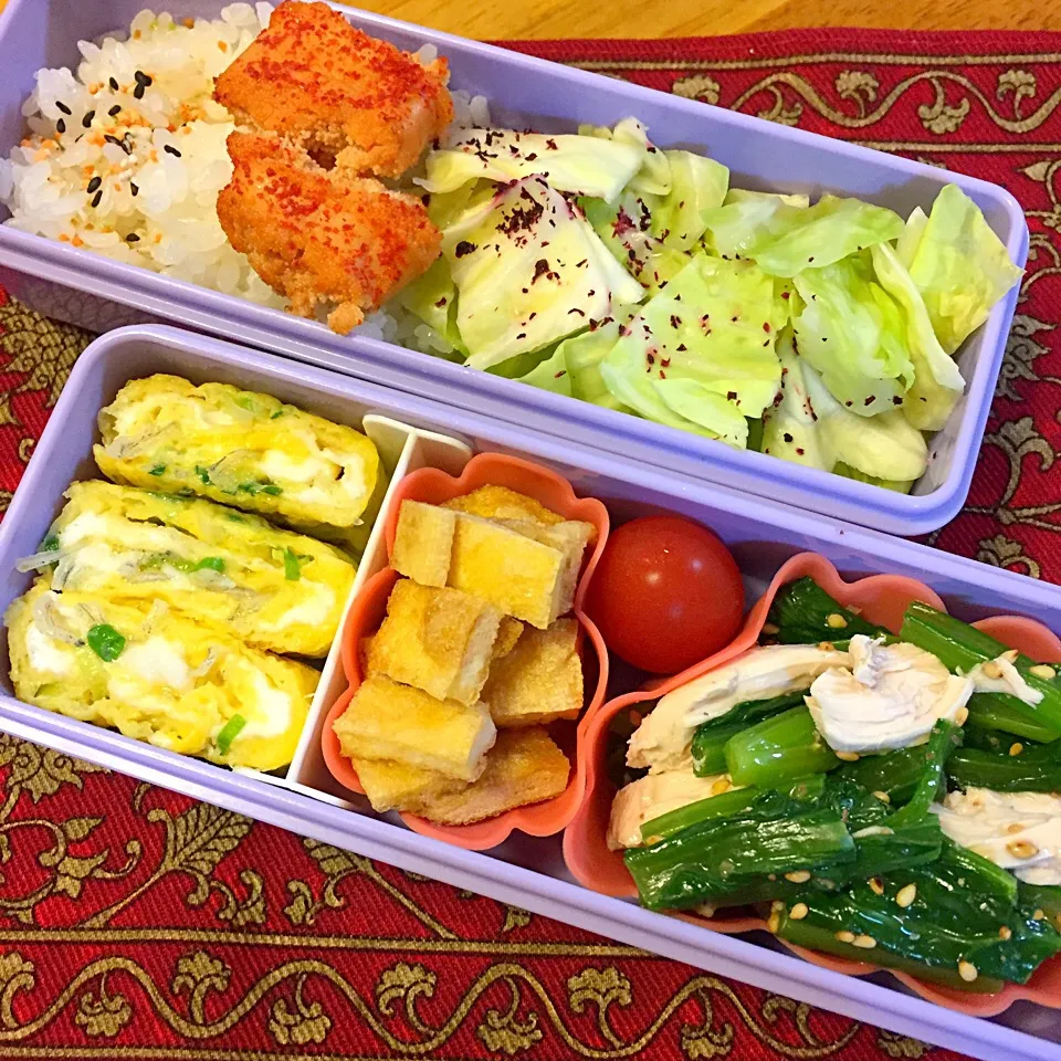 鶏ささみと小松菜の胡麻ドレ和えと焼きたらこ弁当|もえさん