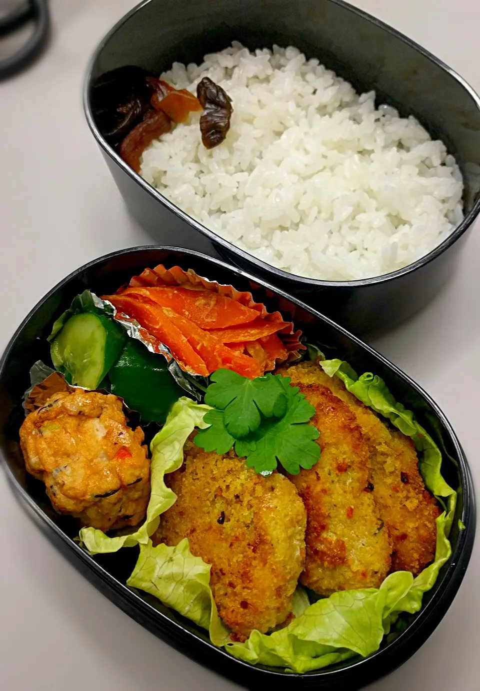 11月21日のサラメシは鶏カレーパン粉焼きです😁|ニッパーさん