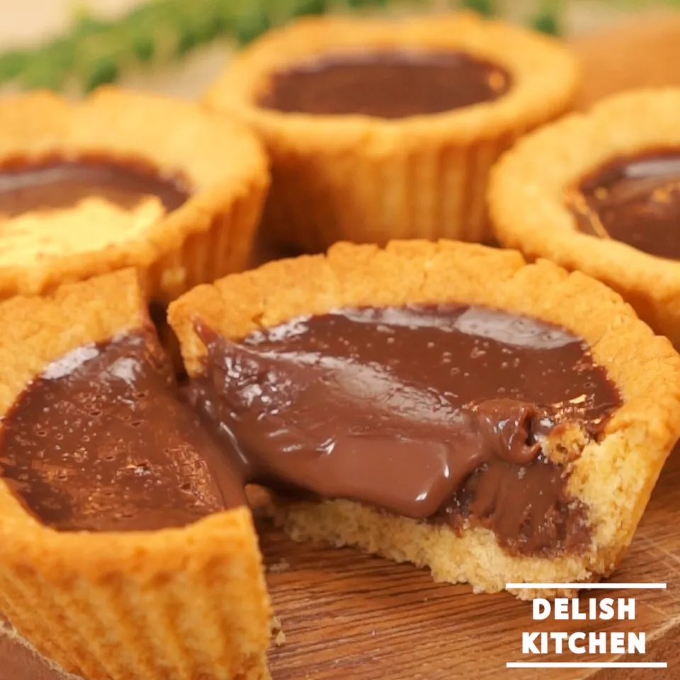 【動画】生チョコクッキーカップ #delishkitchen|DELISH KITCHENさん