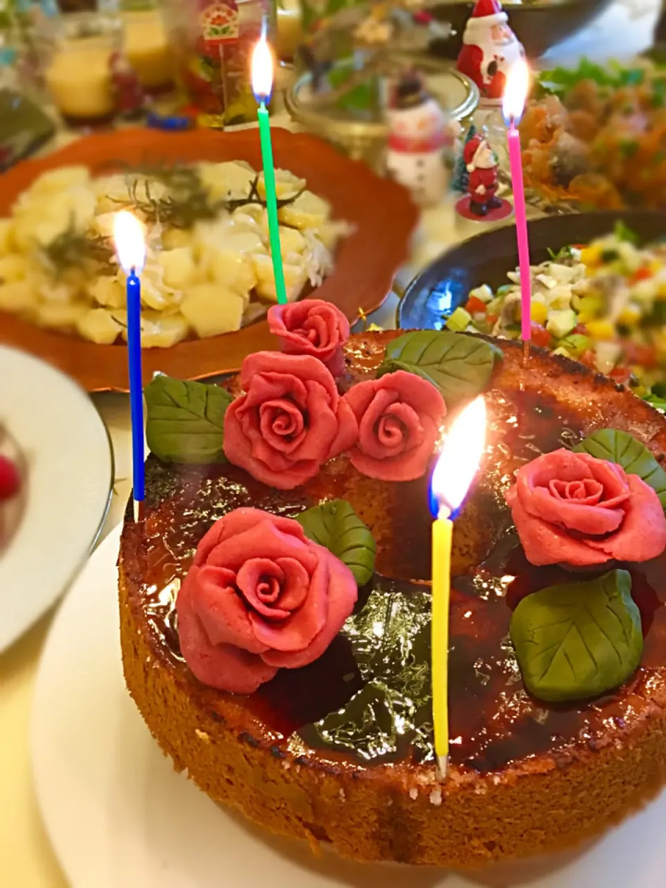 Snapdishの料理写真:クララちゃんに教わった！
   三連プリンのシフォンケーキ&
   富士子ちゃんの薔薇チョコ|志野さん