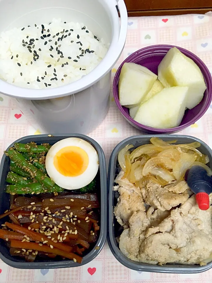 11月22日
息子弁当
豚の生姜焼き
ヤーコンと人参のきんぴら いんげんの胡麻和え 醤油付卵 洋梨|オリーブさん