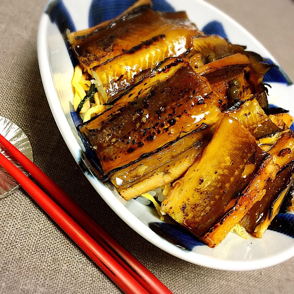 Snapdishの料理写真:煮穴子炙り丼|シローさん