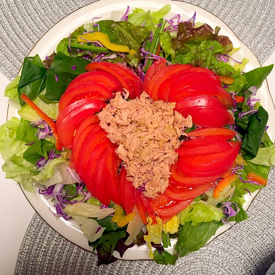 今日は結婚記念日♡ハートのトマトサラダ|yummさん