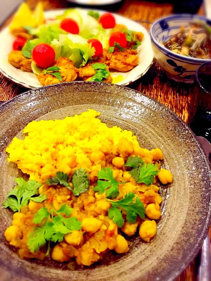 Snapdishの料理写真:Chickpeas curry & tandoori chicken
ひよこ豆のカレーとタンドリーチキン|maroさん