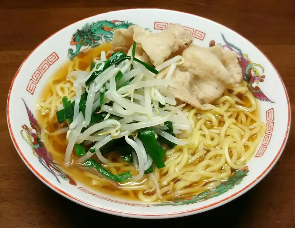 ニラもやしラーメン🍜|あらいぐまのしっぽさん