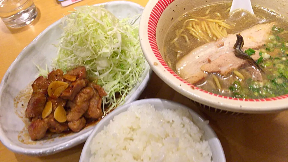 四日市に来たならトンテキですぜ👍ダンナ🐽ラーメン付きセットを頼んでしまったので、またしてもオーバーカロリーでアンチダイエットですわ💦|にゃあ（芸名）さん