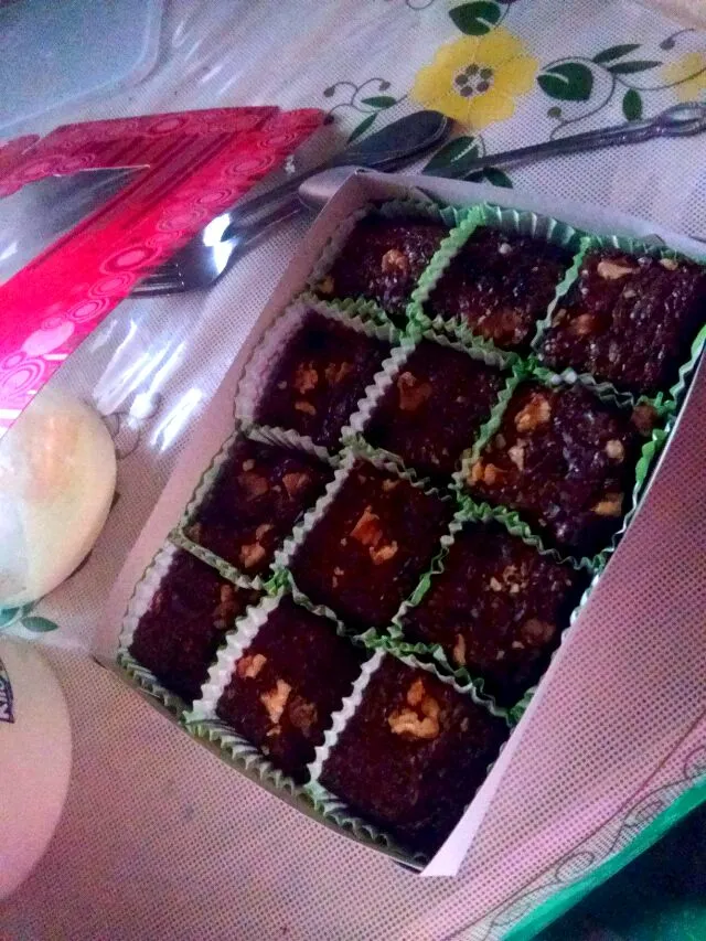 Classic Walnut Brownies
 #brownie #brownies #browniesph|Maco Es Tiさん