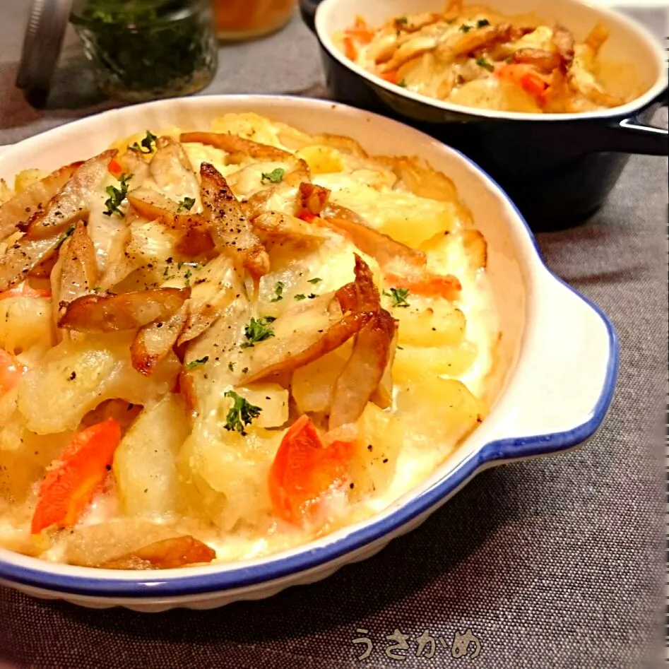 りまこさんの 生クリームで作るカンタンポテトグラタン💕|うさかめさん