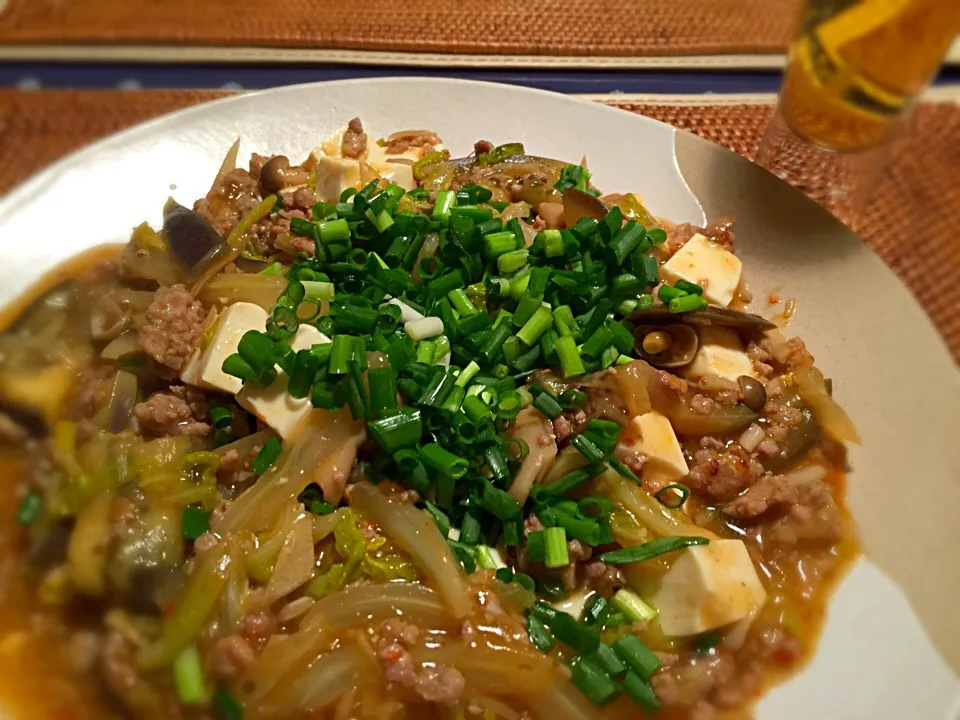 余り野菜たっぷりなマーボー豆腐🎵
白菜が甘〜い😆|Plum treeさん