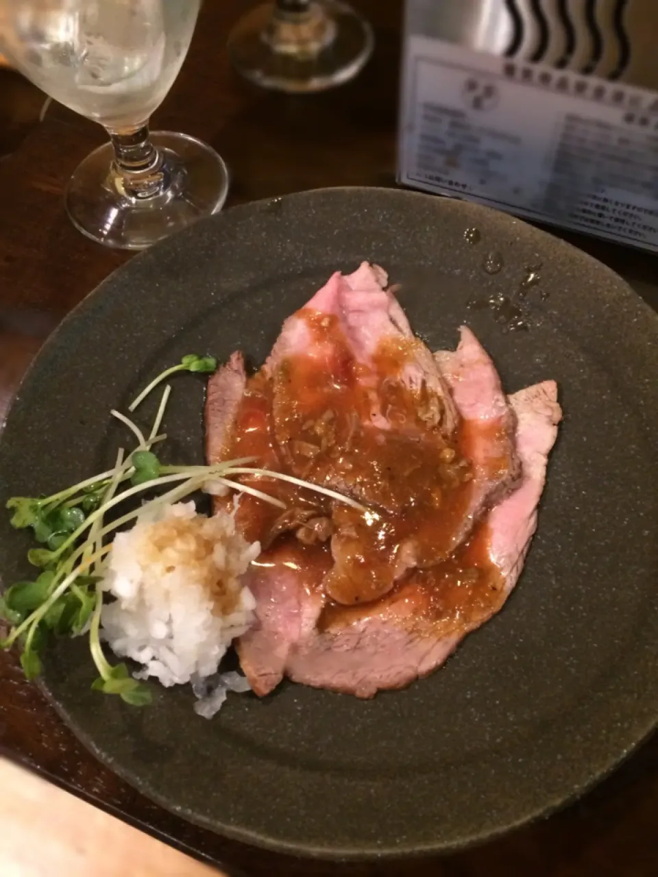 Snapdishの料理写真:ローストビーフ (ステーキ食べ放題 in新宿300B ONE )|ぷぐたさん