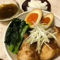 Snapdishの料理写真:角煮丼|なおさん