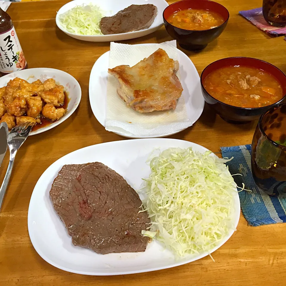 肉だらけ🍖（笑）赤身ステーキ、鶏モモ焼き、つくね甘辛、余りましたがね(^_^;)|すかラインさん