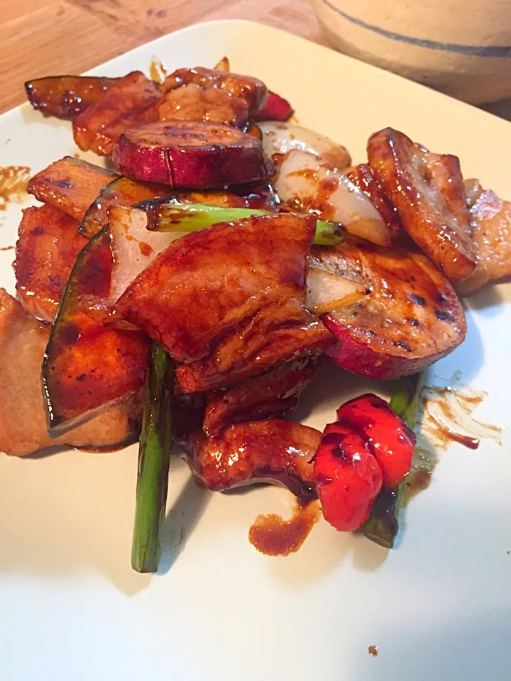 豚バラといろいろ野菜 バルサミコソース炒め|ひっちゃんさん