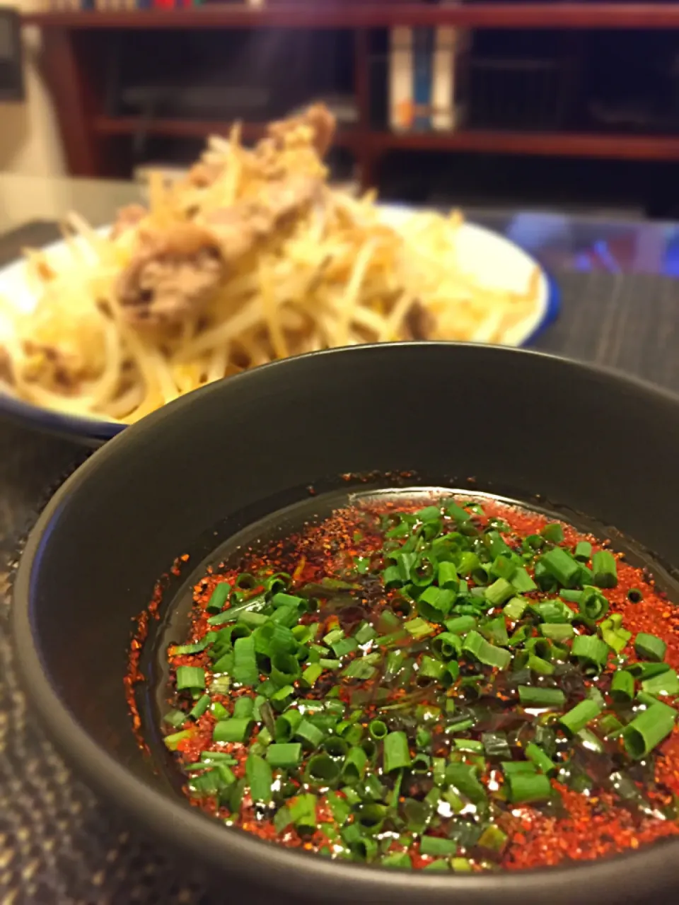 ポン酢ごま油にんにくラー油で食べるラムモヤシ炒め😋|Takaki Sasakiさん