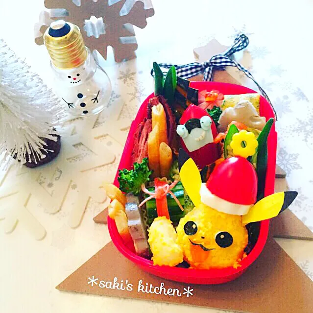 ふわモコ♡ピカチュウ🎅&ロトム図鑑♫
息子ポケモン弁当☆|＊saki＊さん