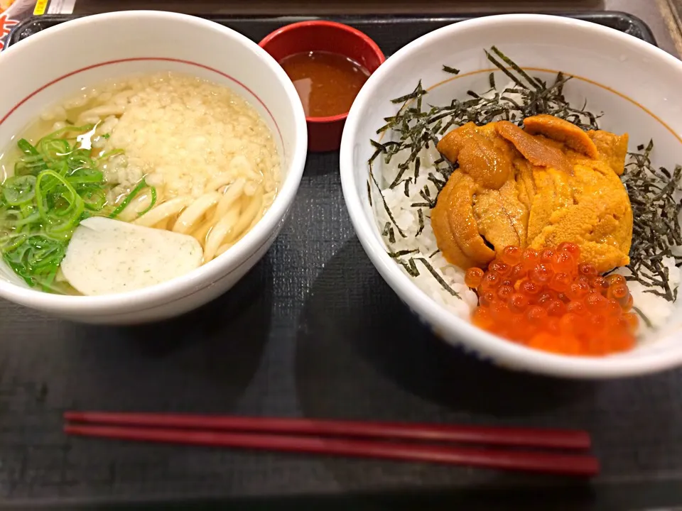 Snapdishの料理写真:ウニ丼とはいからうどん|しいたけ茶さん