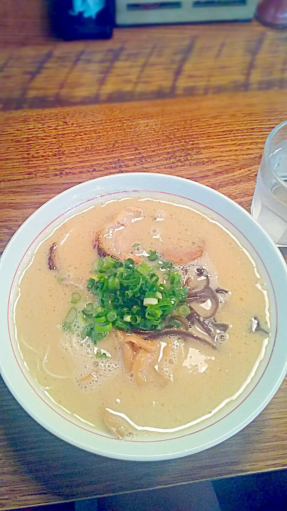 Snapdishの料理写真:tonkotsu ramen
 #Ramen #Noodles|hirokoさん